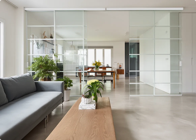 Элеганс (двойное полотно с проемом) белый профиль прозначное стекло